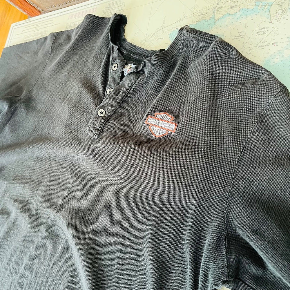 Vintage Harley Davidson Embroidered Logo Waffle Knit Long Sleeve Tee Shirt